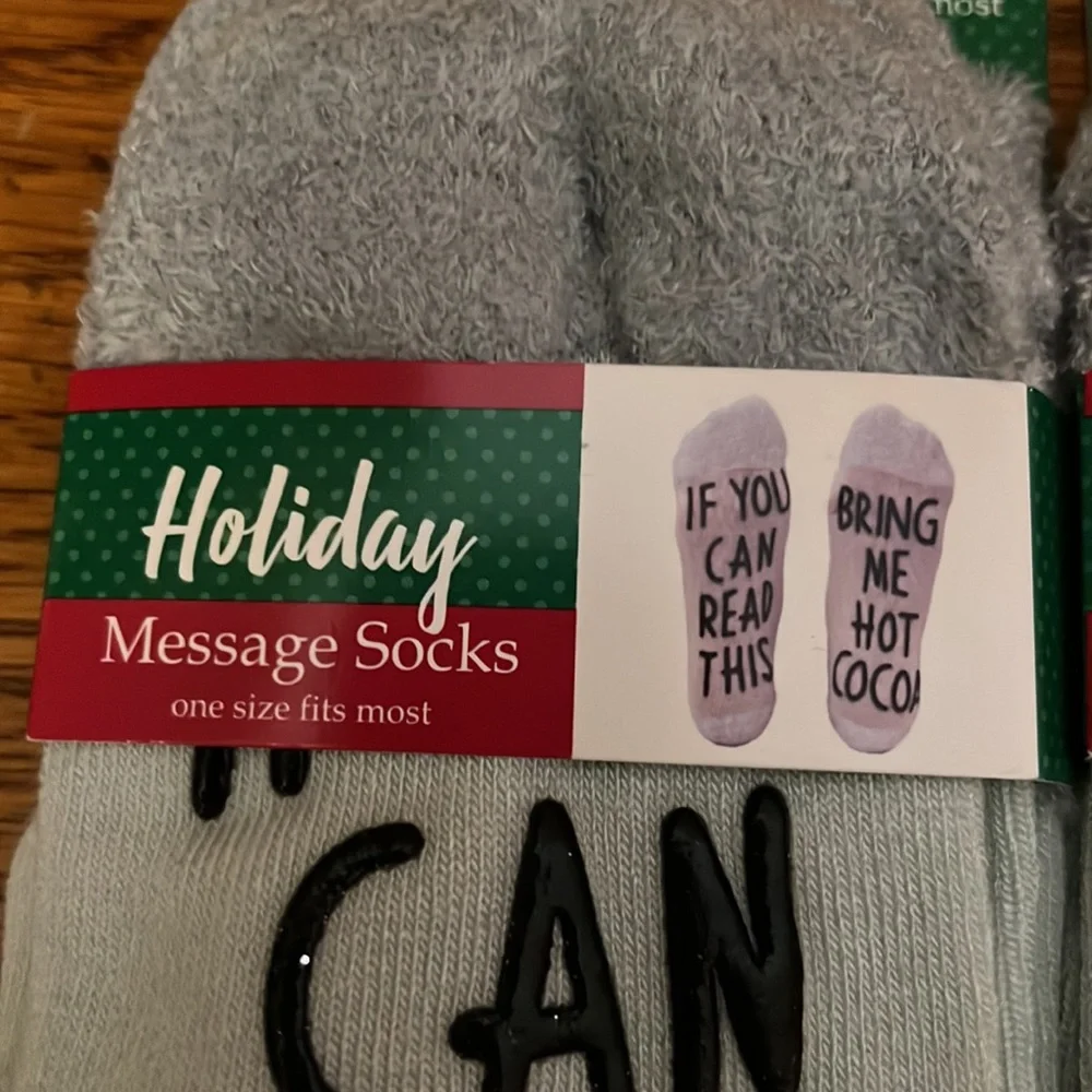 NWT Holiday Message Christmas Slipper Grip Socks. 4 Pair Lot Novelty Gift Cozy